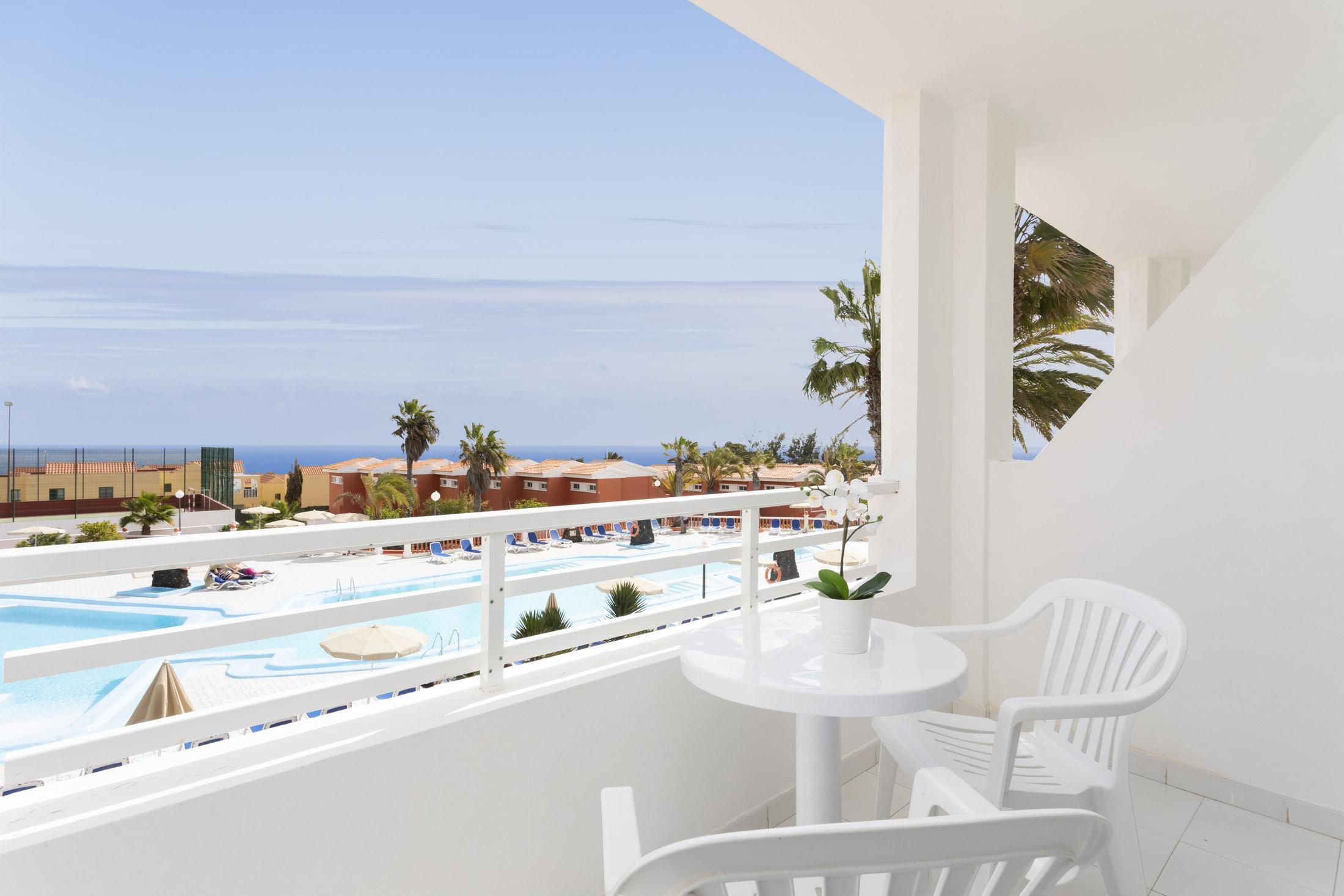 Globales Costa Tropical Apartment Costa De Antigua Exterior photo
